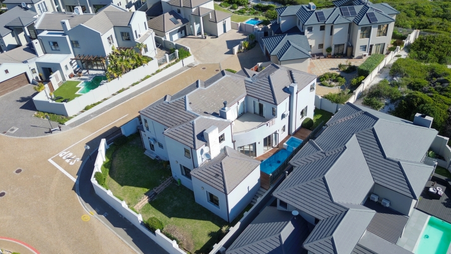5 Bedroom Property for Sale in Big Bay Western Cape